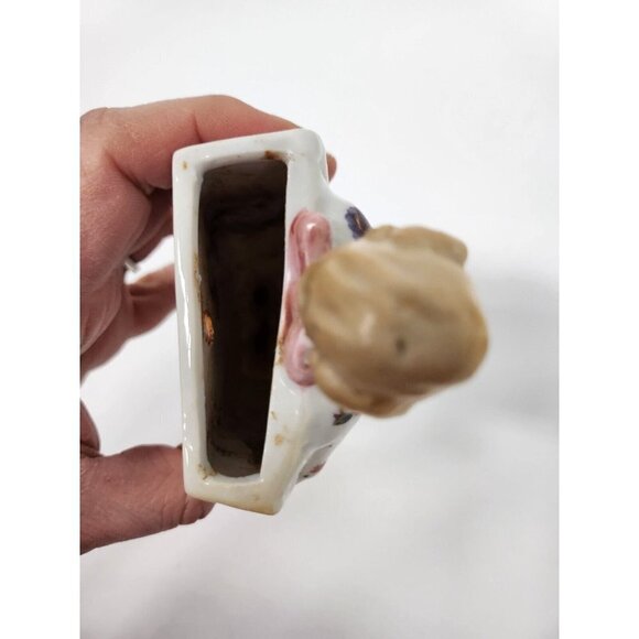 Vintage Colonial Man White Porcelain Wall Pocket Planter Vase Made in Japan - Picture 8 of 10